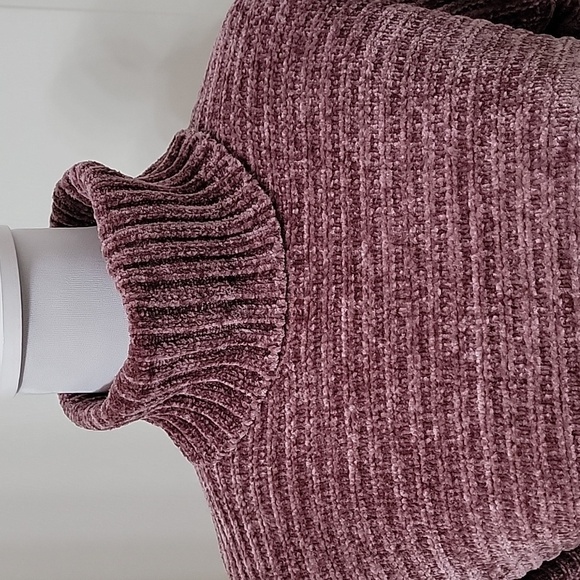 Pink Rose Size XS Mauve/ Dusty Rose Chenille Turtleneck Sweater, Exc. Used Cond. - Picture 2 of 13